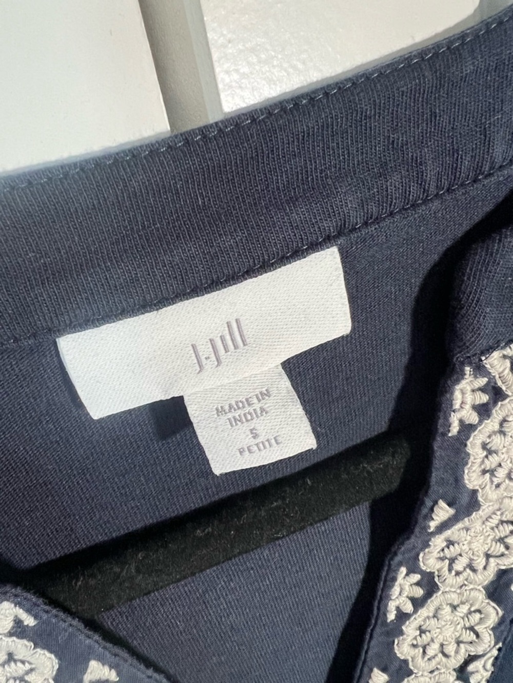 J. Jill Navy Tunic  dress with ivory Floral Embroidery - Picture 6 of 7